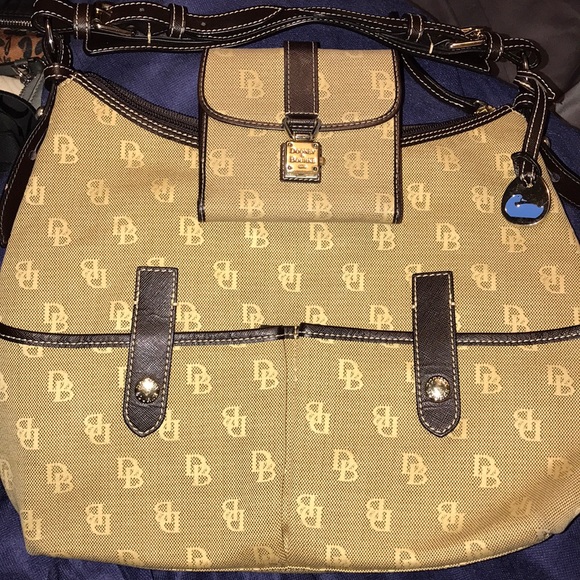 Dooney & Bourke Handbags - DOONEY & BOURKE PURSE/WALLET